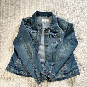 Time and Tru Medium Wash Denim Jacket